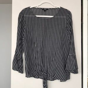 Size L Express Black and White Plaid Blouse w/ Tie